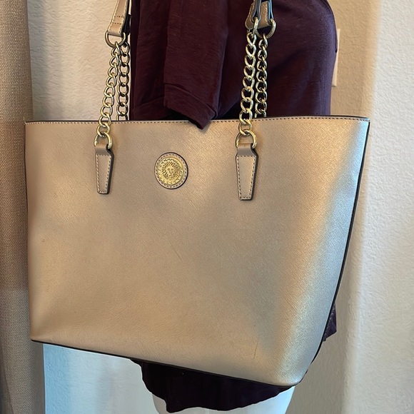 Anne Klein Handbags - Anne Klein Gold Tote with Matching Clutch